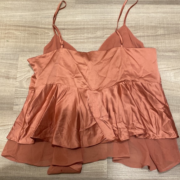 Beautiful top from revolve - Picture 3 of 3